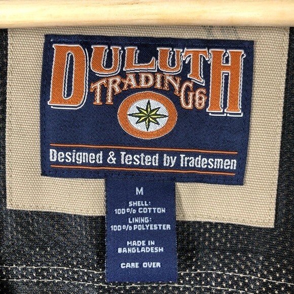 Duluth Trading Co Khaki Work Vest Outdoors Clips Medium - Picture 11 of 11